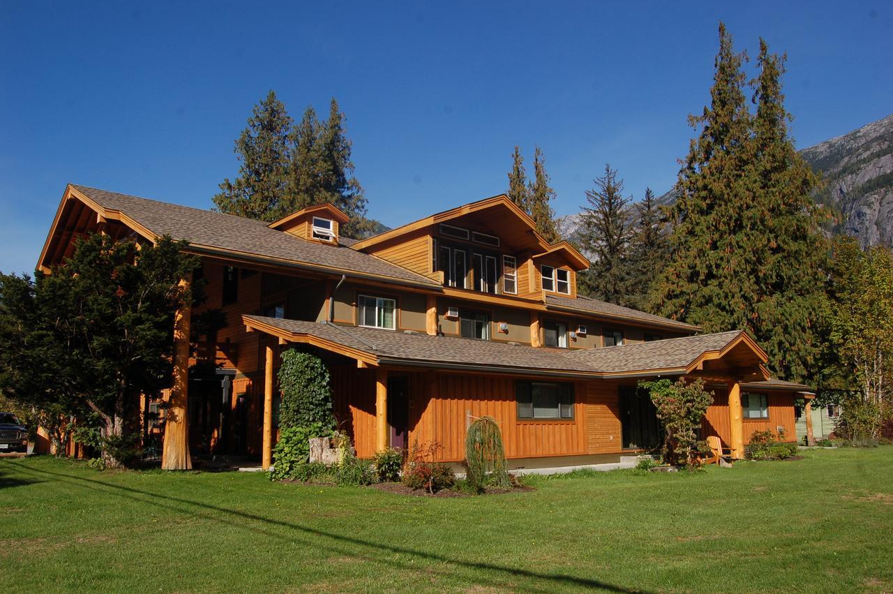 Bella Coola Mountain Lodge Hagensborg المظهر الخارجي الصورة