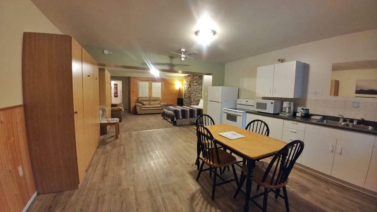 Bella Coola Mountain Lodge Hagensborg المظهر الخارجي الصورة